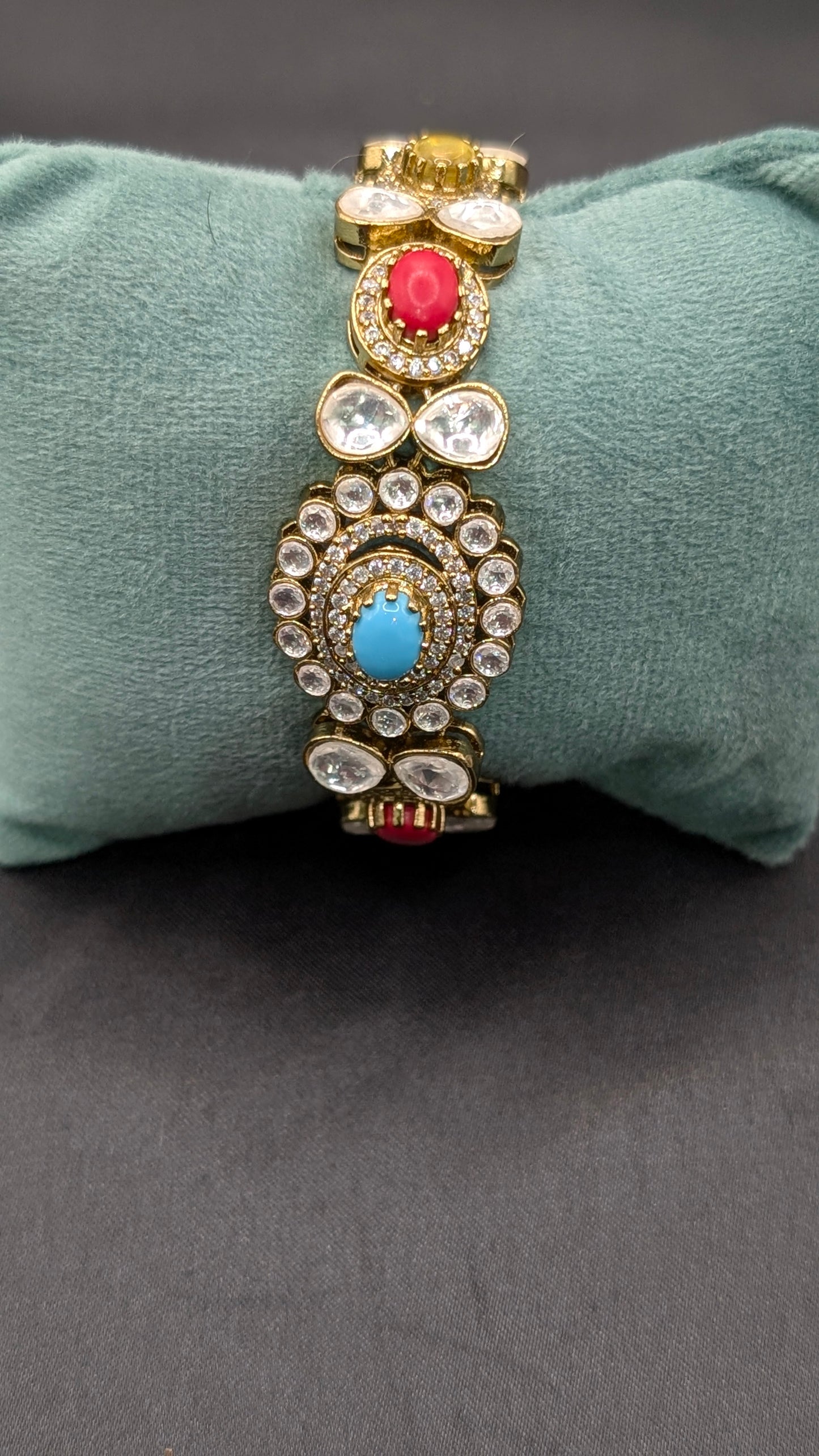 Ishita Pachi Kundan Multicolor Bracelet