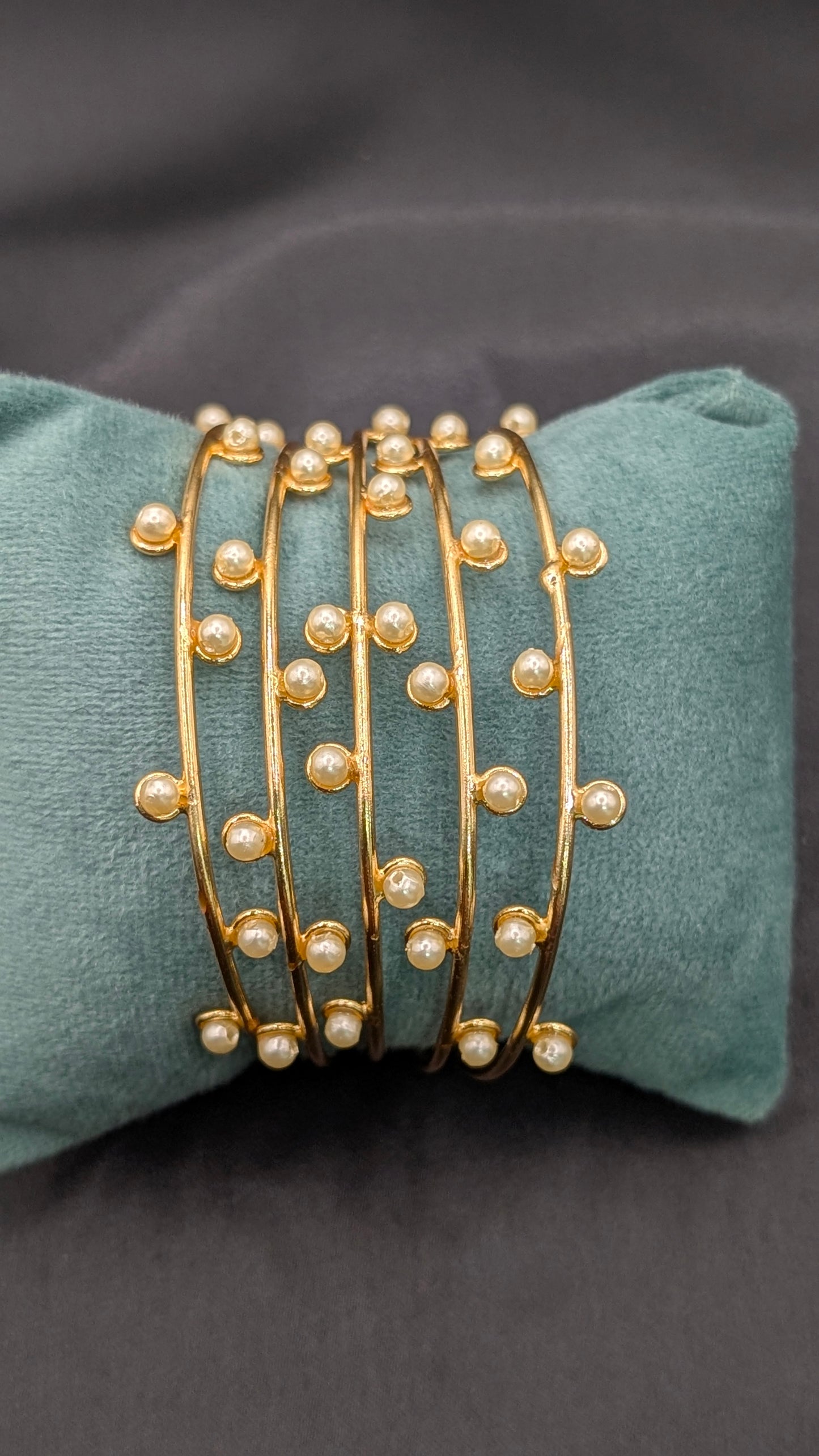 Avni Pearl Bracelet