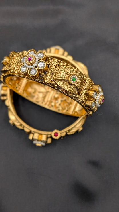 Sharvani Kundan Bangle Set