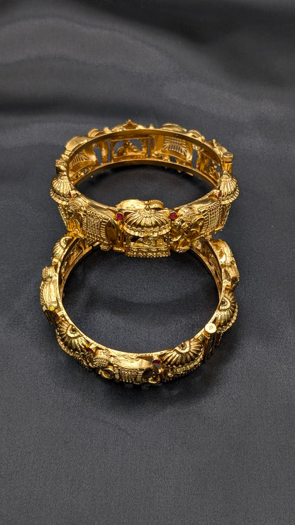 Miraya Antique Bangle Set