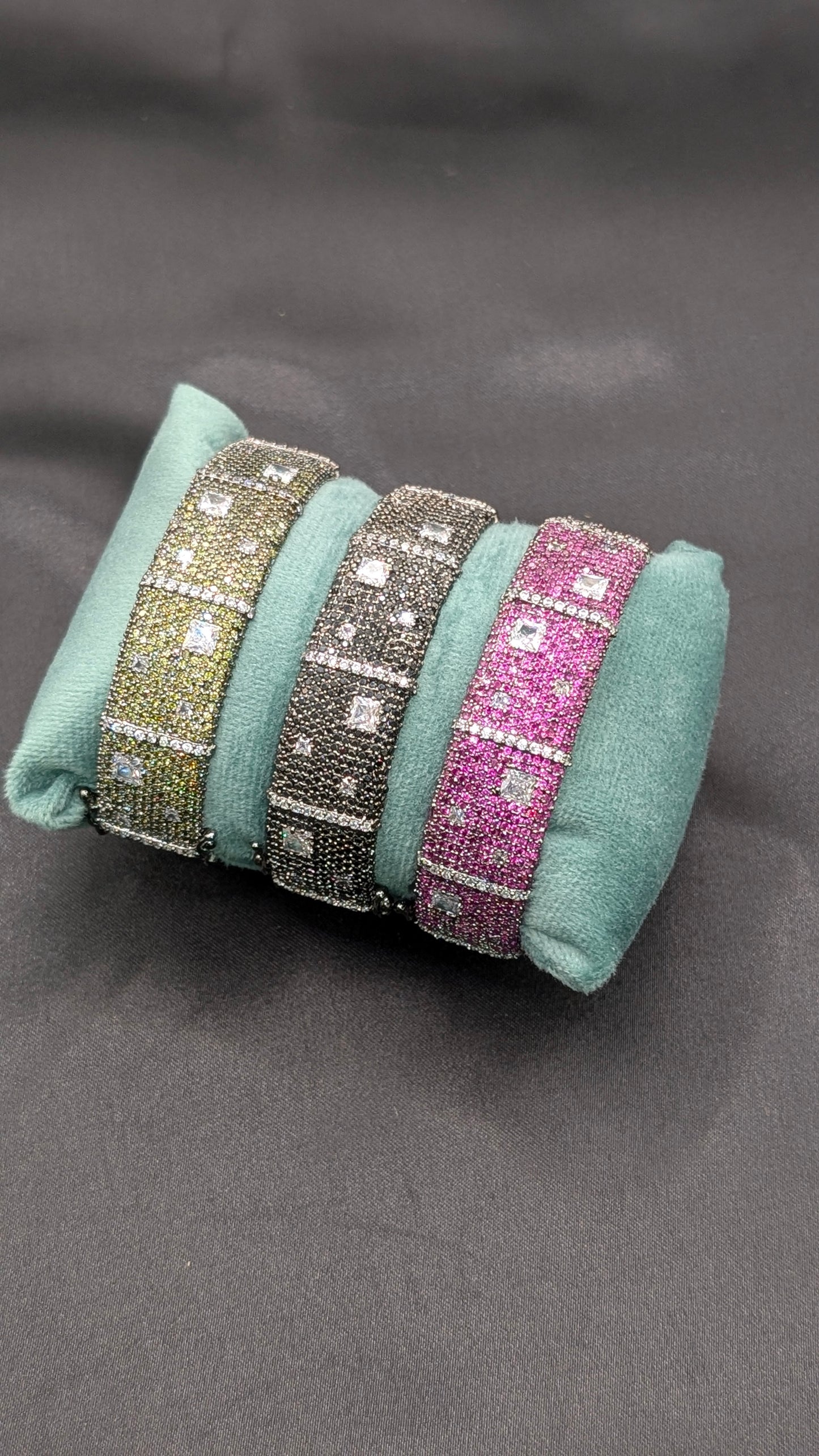Vaidehi Nanosetting Bracelet