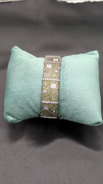 Vaidehi Nanosetting Bracelet