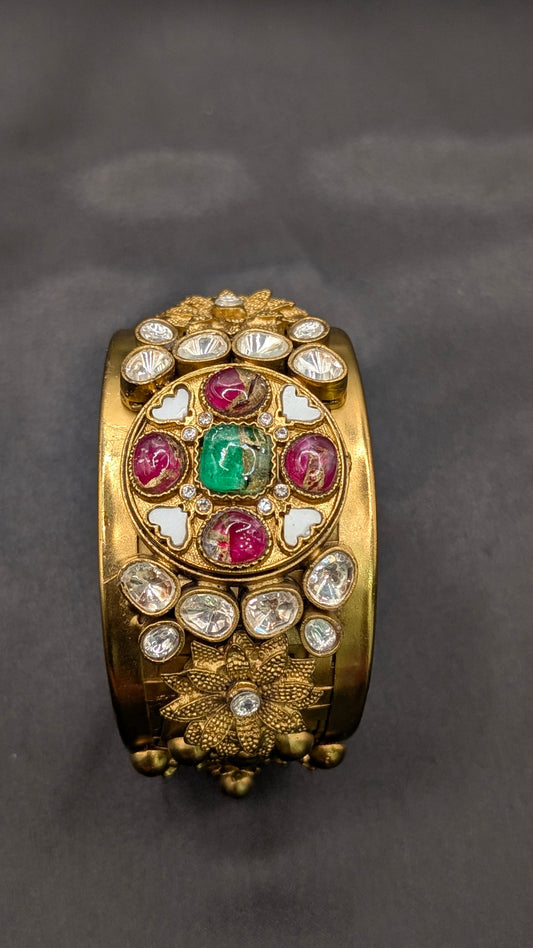Roshni Doublet Kundan Bracelet